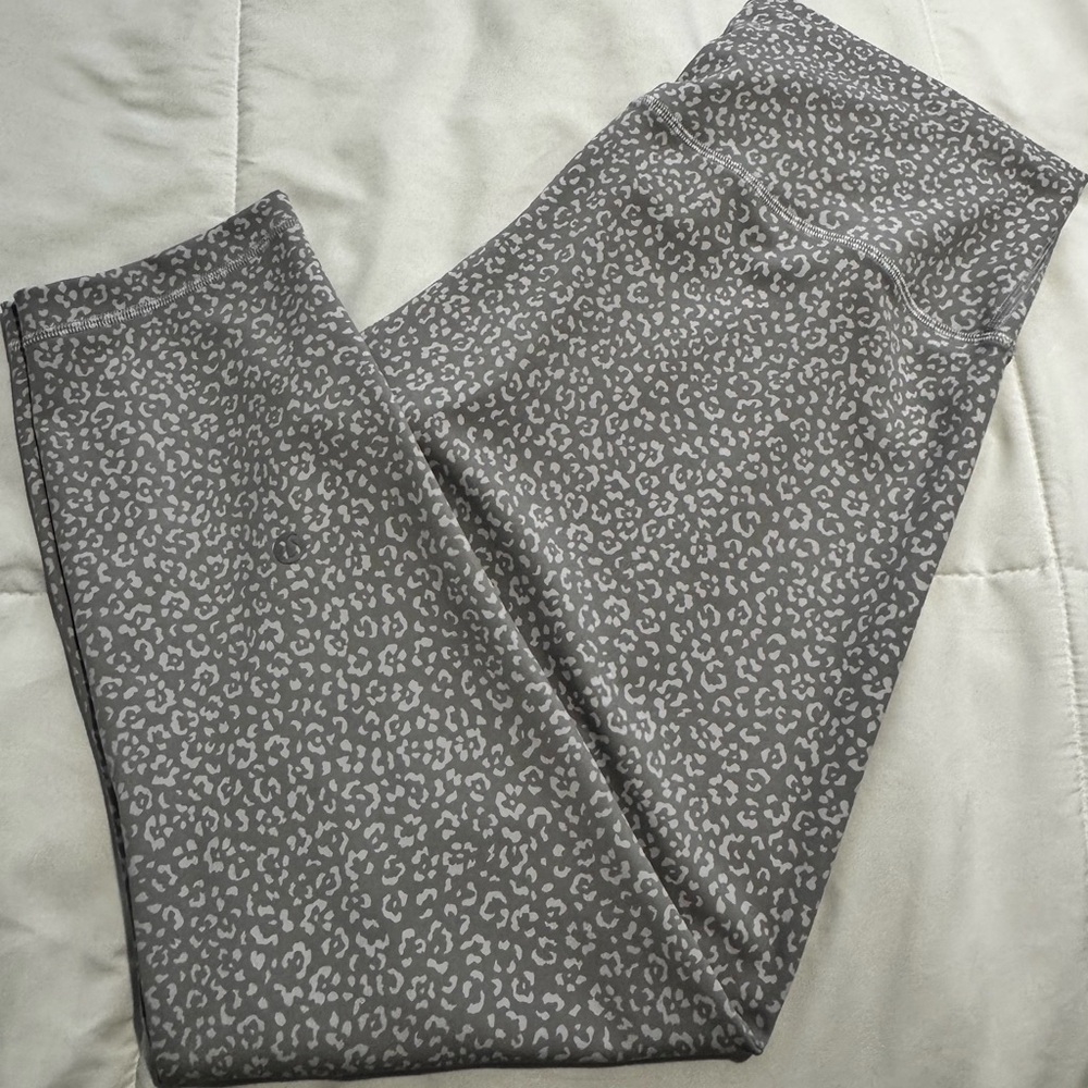 lululemon athletica Gray Leopard Print Capri Leggings - Picture 3 of 6